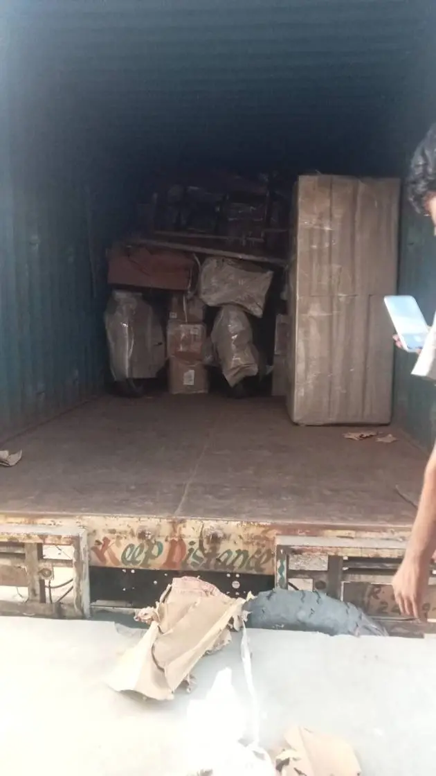 Real container loading of household goods and bikes from Bangalore to Hyderabad - Agarwal Packers and Movers